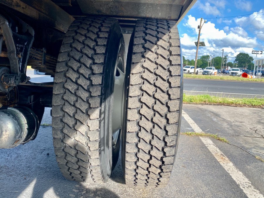 2020 International MV 607 26 BOX TRUCK photo