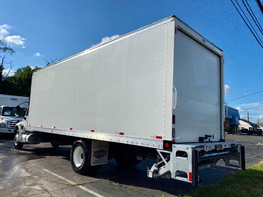 2020 International MV 607 26 BOX TRUCK photo