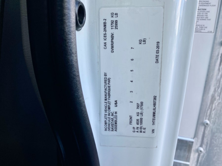 2020 International MV 607 26 BOX TRUCK photo
