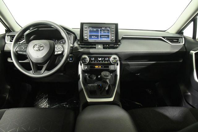 2019 Toyota RAV4 XLE photo
