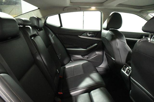 2017 Nissan Maxima SL photo