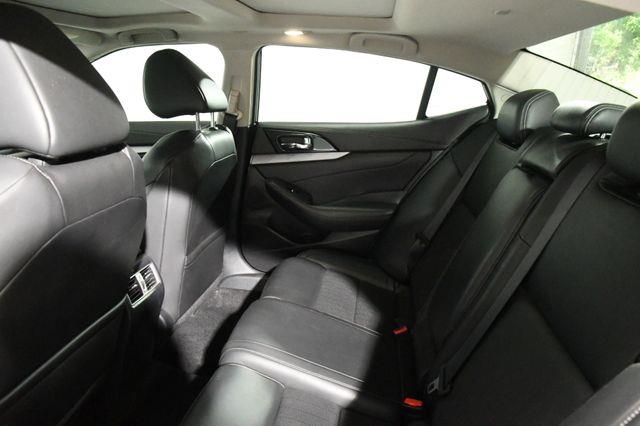 2017 Nissan Maxima SL photo