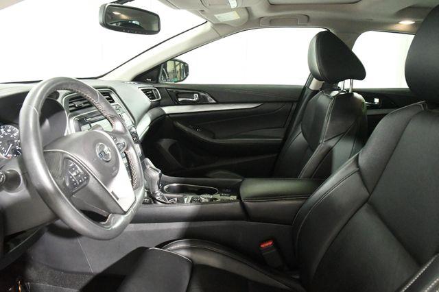 2017 Nissan Maxima SL photo