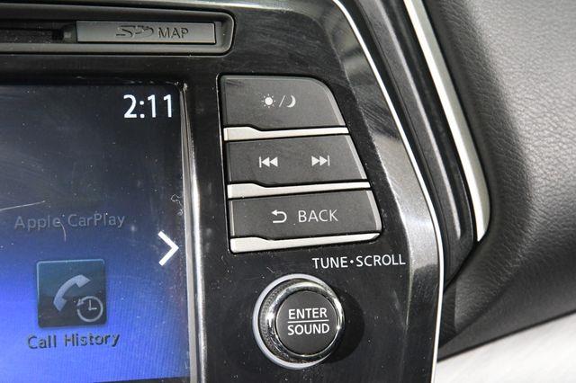 2017 Nissan Maxima SL photo