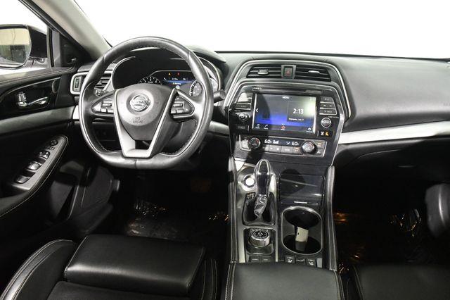 2017 Nissan Maxima SL photo