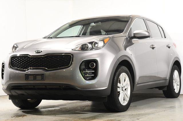 The 2017 Kia Sportage LX photos