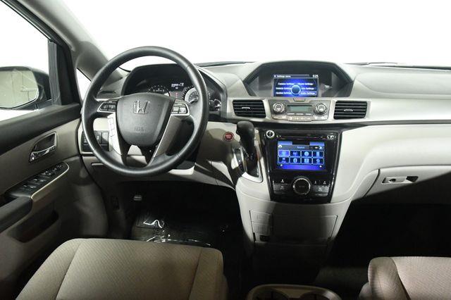 2017 Honda Odyssey EX photo