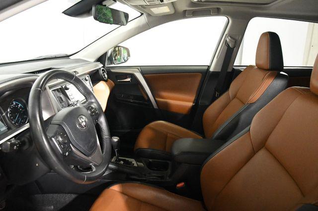 2017 Toyota RAV4 Hybrid Limited photo