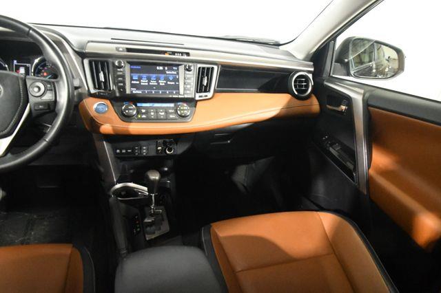 2017 Toyota RAV4 Hybrid Limited photo