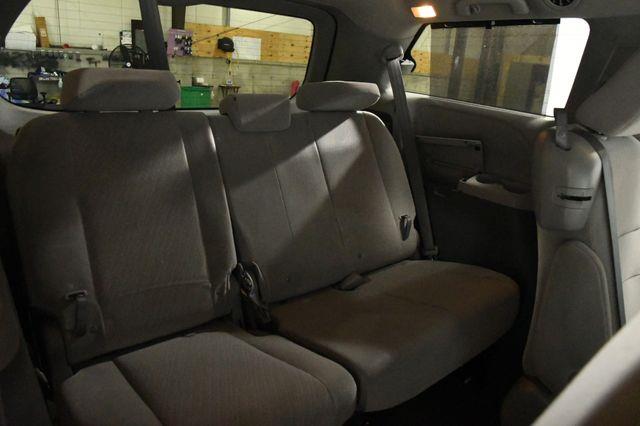 2017 Toyota Sienna LE Auto Access Seat photo