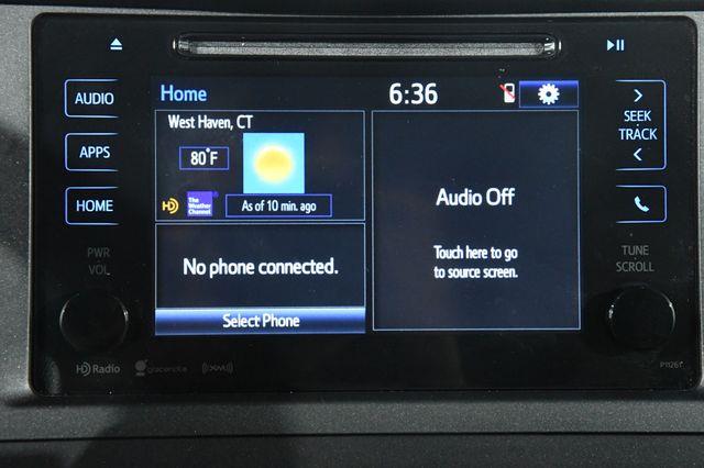 2017 Toyota Sienna LE Auto Access Seat photo