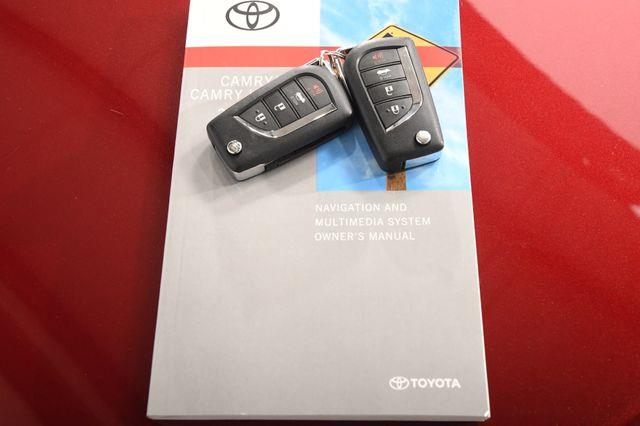 2018 Toyota Camry SE photo