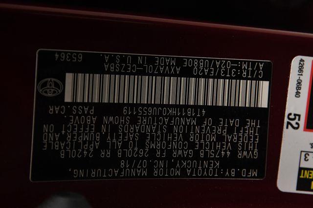 2018 Toyota Camry SE photo
