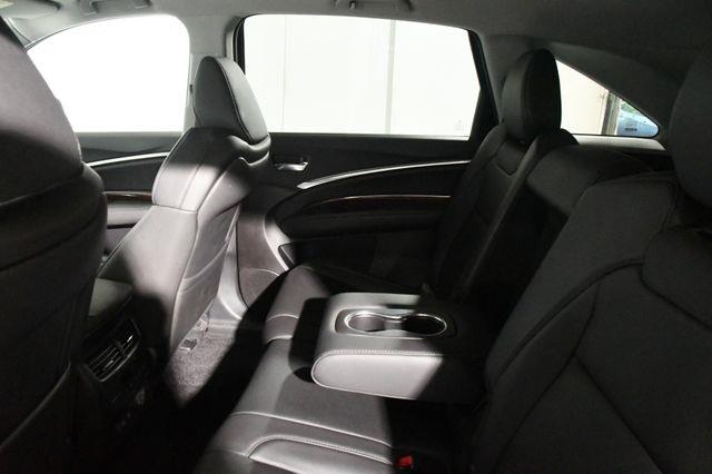 2017 Acura MDX SH-AWD photo