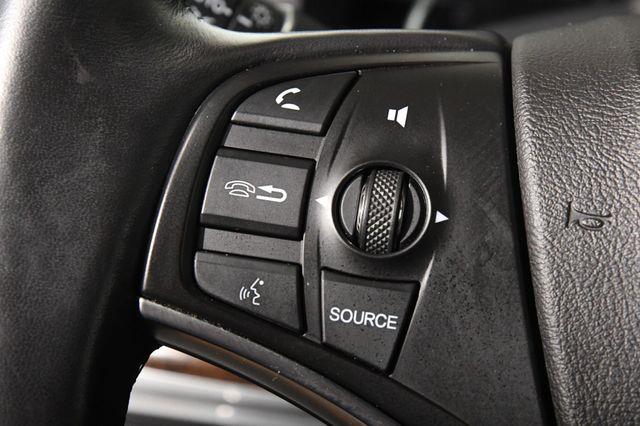 2017 Acura MDX SH-AWD photo