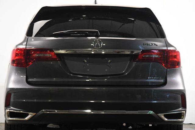 2017 Acura MDX SH-AWD photo