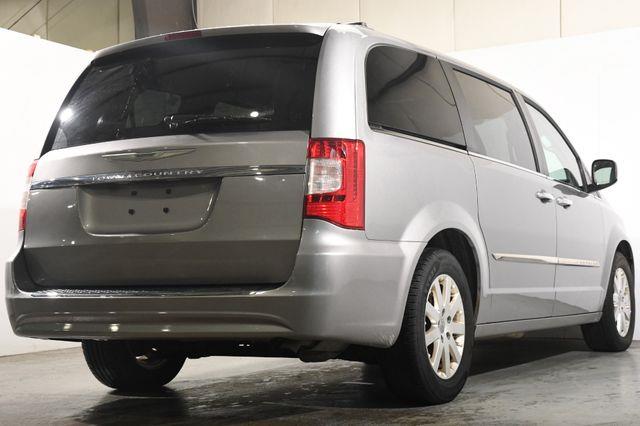 2014 Chrysler Town & Country Touring photo