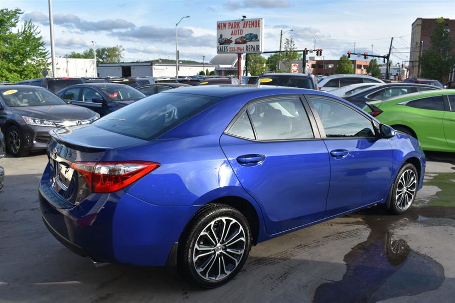 2016 Toyota Corolla 4dr Sdn Man S Plus (Natl) photo
