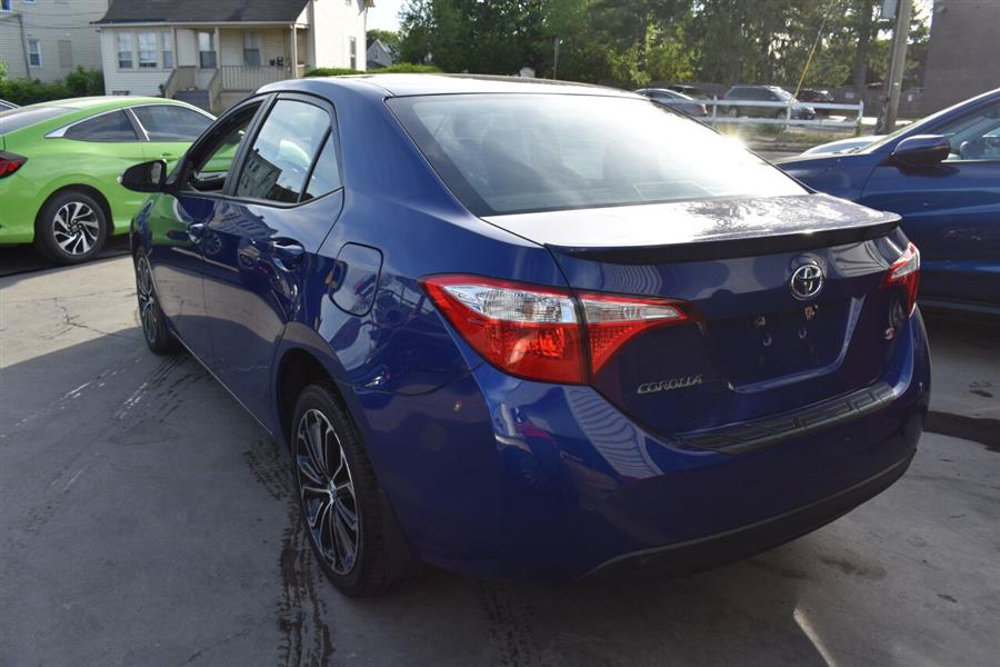 2016 Toyota Corolla 4dr Sdn Man S Plus (Natl) photo