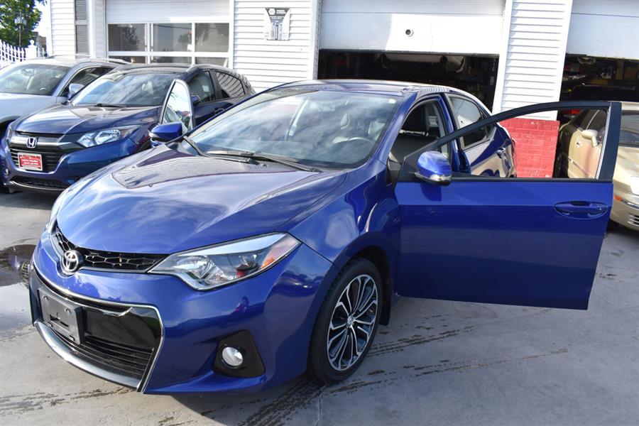 2016 Toyota Corolla 4dr Sdn Man S Plus (Natl) photo