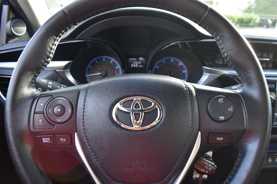 2016 Toyota Corolla 4dr Sdn Man S Plus (Natl) photo