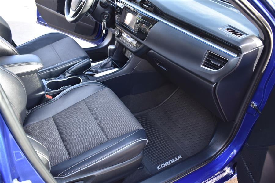 2016 Toyota Corolla 4dr Sdn Man S Plus (Natl) photo