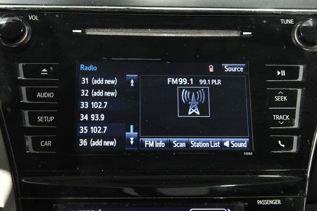 2017 Toyota Prius v Three photo