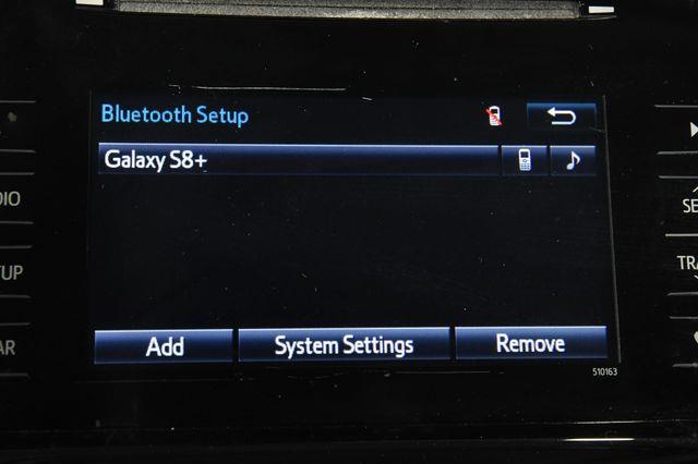 2017 Toyota Prius v Three photo