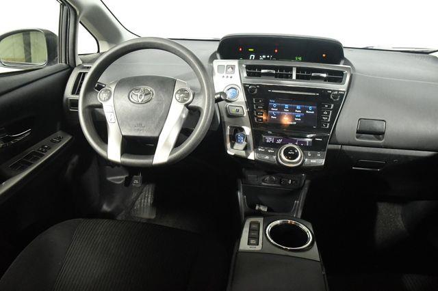 2017 Toyota Prius v Three photo