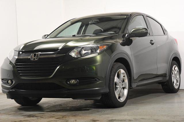 The 2017 Honda HR-V EX photos