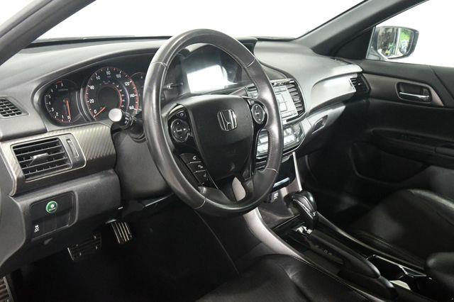 2016 Honda Accord Sport SE photo