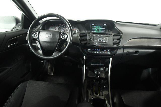 2016 Honda Accord Sport SE photo