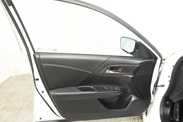 2017 Honda Accord Sport SE photo