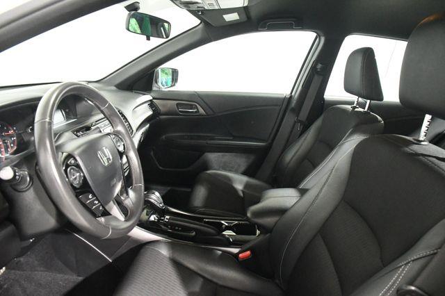 2017 Honda Accord Sport SE photo