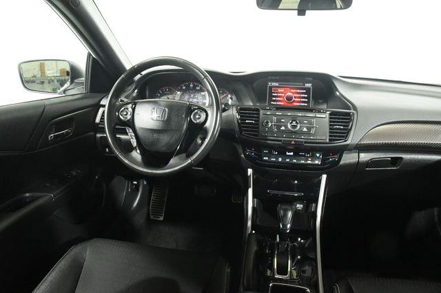 2017 Honda Accord Sport SE photo