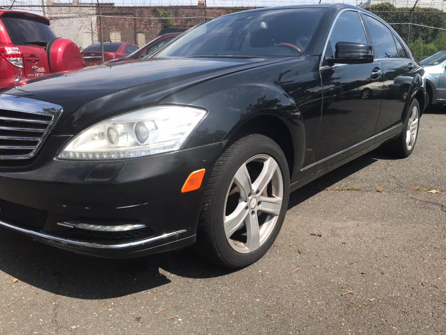 2010 Mercedes-Benz S-Class S550 4MATIC photo