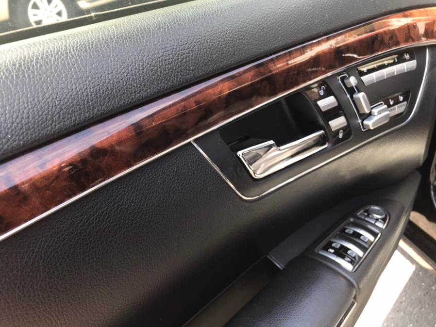 2010 Mercedes-Benz S-Class S550 4MATIC photo