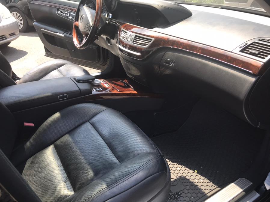 2010 Mercedes-Benz S-Class S550 4MATIC photo