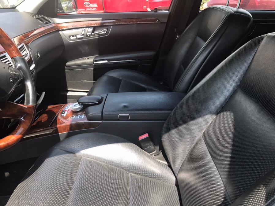 2010 Mercedes-Benz S-Class S550 4MATIC photo