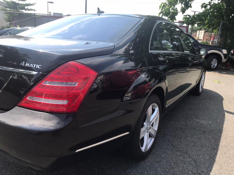 2010 Mercedes-Benz S-Class S550 4MATIC photo