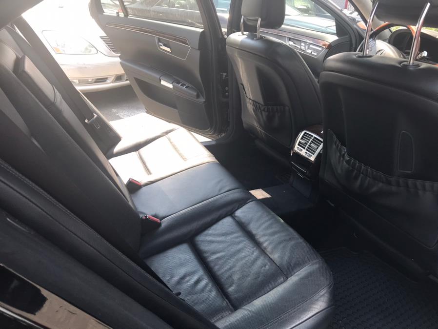 2010 Mercedes-Benz S-Class S550 4MATIC photo