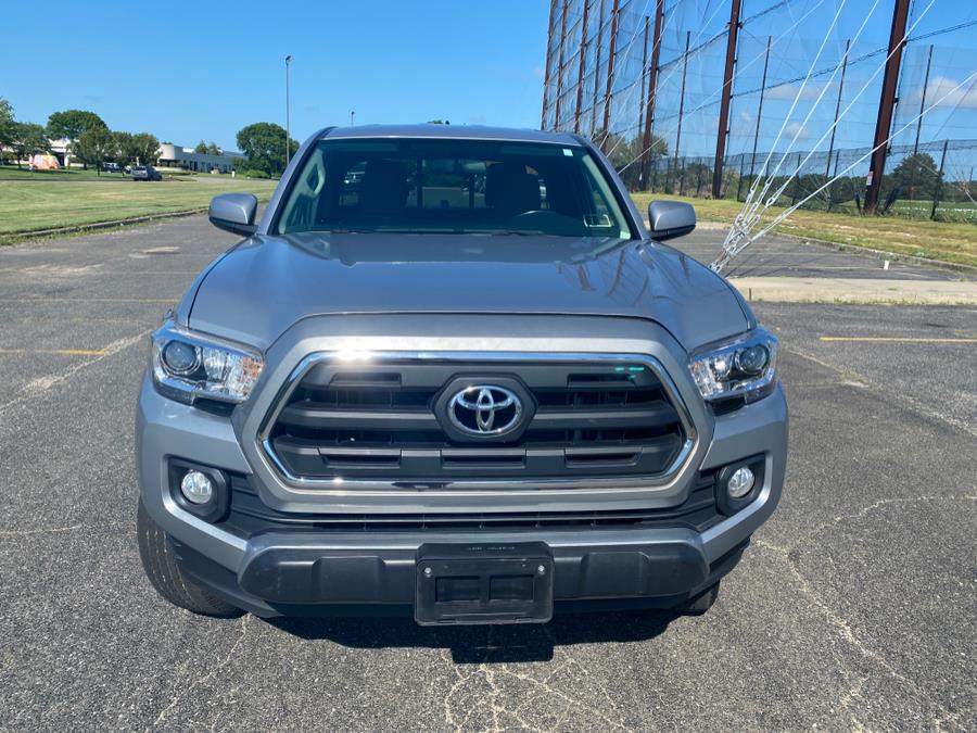2016 Toyota Tacoma 4WD Access Cab I4 AT SR5 (Natl photo