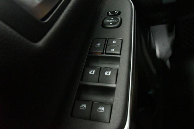 2017 Toyota Camry SE w/ Sunroof photo