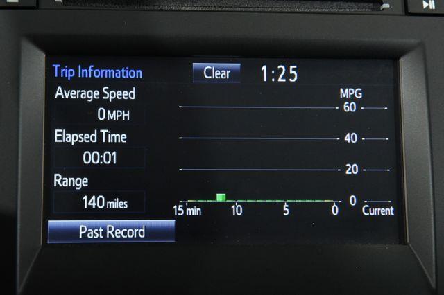 2017 Toyota Camry SE w/ Sunroof photo