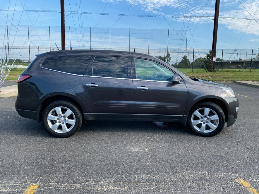 2017 Chevrolet Traverse AWD 4dr LT w/1LT photo