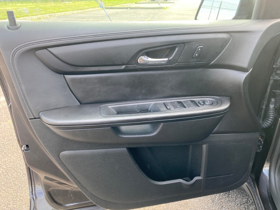 2017 Chevrolet Traverse AWD 4dr LT w/1LT photo
