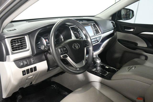 2018 Toyota Highlander XLE photo