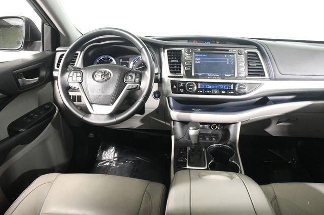 2018 Toyota Highlander XLE photo