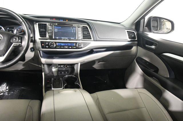 2018 Toyota Highlander XLE photo