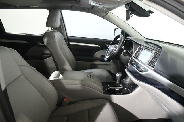 2018 Toyota Highlander XLE photo